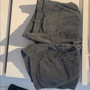 James Perse- cute  light corduroy shorts-